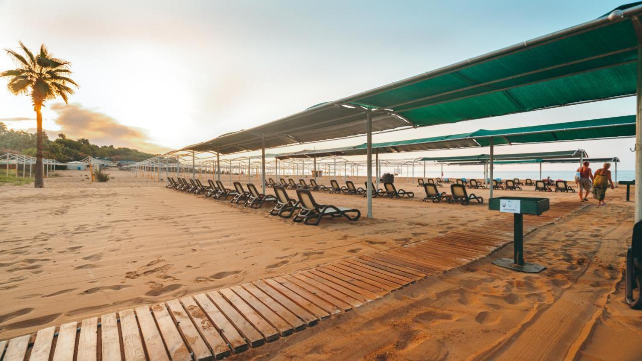 Royal Atlantis Beach Side Exterior foto
